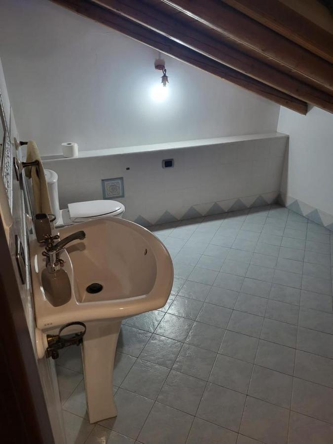 Casa Vacanza Lmt Aci Catena Экстерьер фото